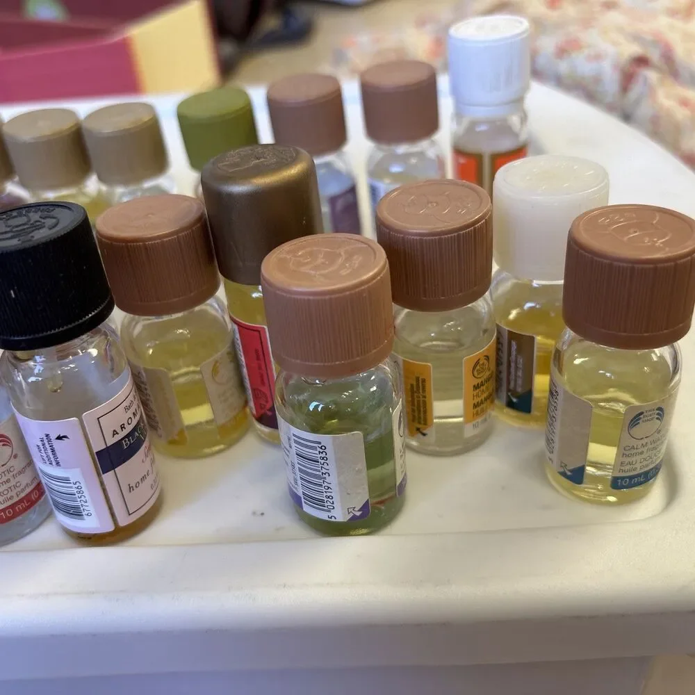 Large Lot of The Body Shop Bath & Body Pier 1 White Barn Home Fragrance Oils 30